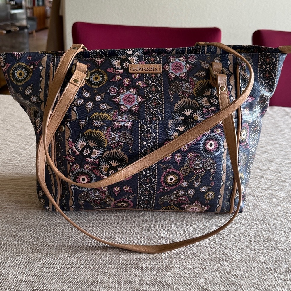 sakroots artist circle metro tote